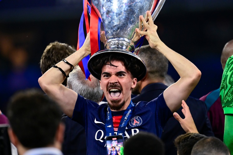 开云-维蒂尼亚坦言金球奖提名令人欣喜 但认为巴黎队友同样值得入选