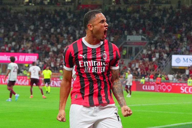 开云官网-斯基拉：奥卡福转会利兹联进最后阶段，转会费2000万欧&amp;年薪240万