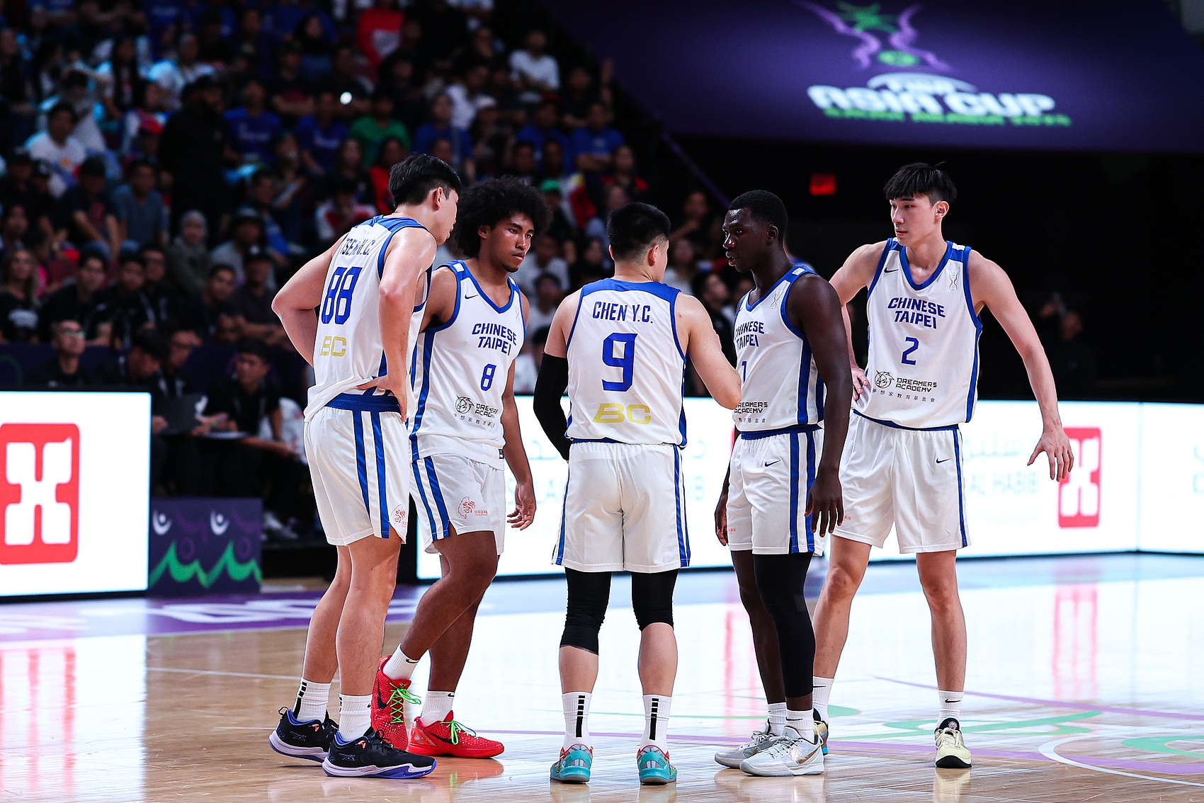 媒体人：高柏铠过早4犯成转折点 中国台北就差一个靠谱替补中锋