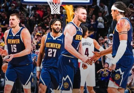 开云-掘金近14战12胜，场均得分&amp;amp;助攻&amp;amp;进攻效率等多项数据联盟第1